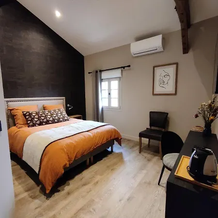 Le Lavoir Des Capucins 3*