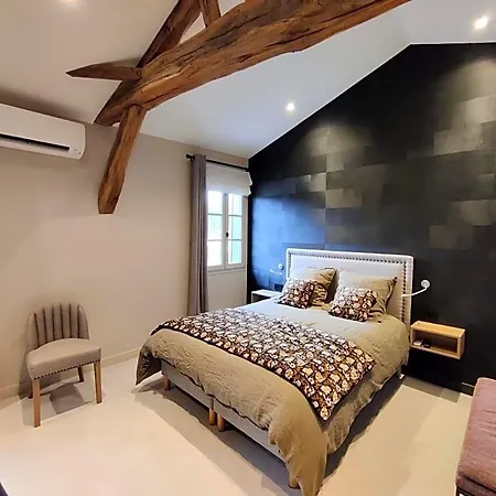 Le Lavoir Des Capucins Bed & Breakfast 3*